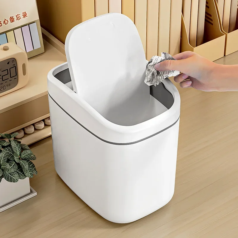 Desktop Trash Can Small Mini Plastic Dustbin with Shake Cover for Home Office
