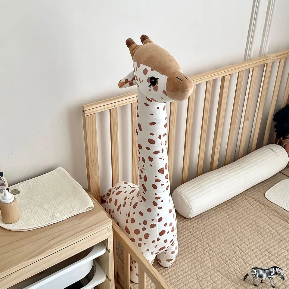 Simulazione Peluche Giraffa In Piedi Peluche Sophie Cervo Bambola Addormentata, 67 Cm, Cuscino Da Tenere, Regalo Di Compleanno Bambini 2024 Da 11,8 € | DHgate