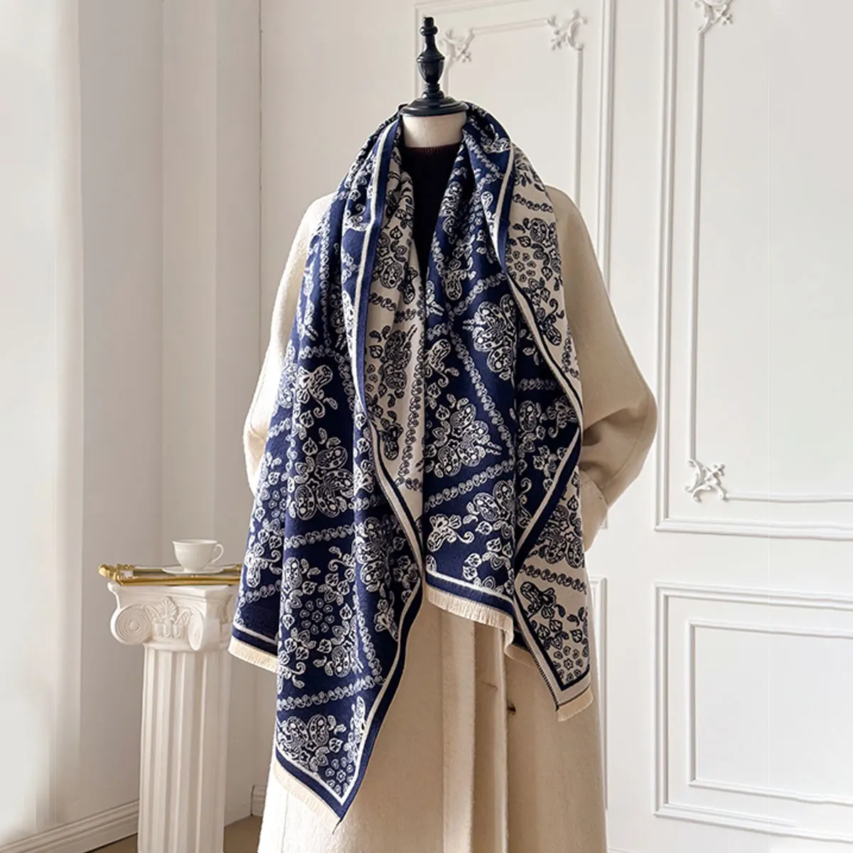 Luxury Brand Two-Sided Ethnic Style Scarf Imitation Cashmere Soft Warm Fringe Pashmina Shawl Winter Coldproof Windproof Blanket