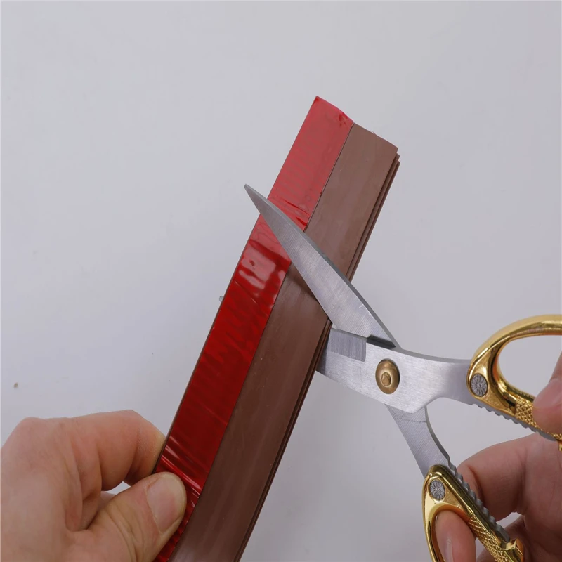 Draft-Blocking Door Seal Strip - Weatherproof & Windproof Protection