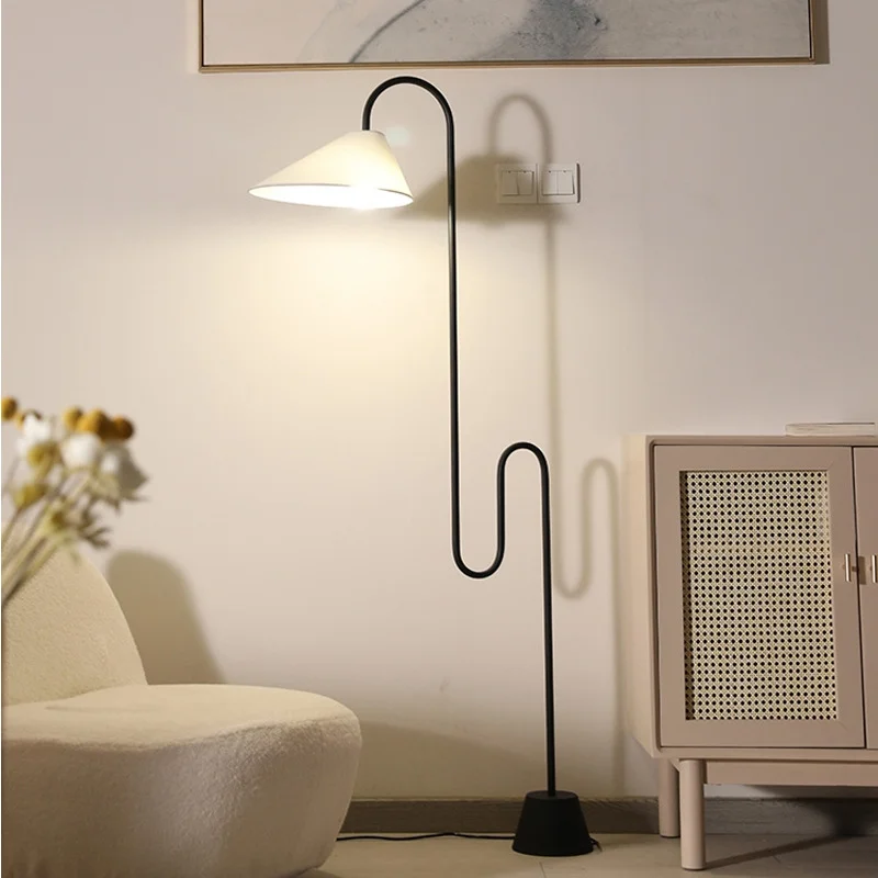 zout winkelwagen element Scandinavische Designer Led Floor Lamp Music Note Verticale Lamp Woonkamer  Sfeer Lamp Naast Sofa Oude Vintage Vloerlamp - AliExpress