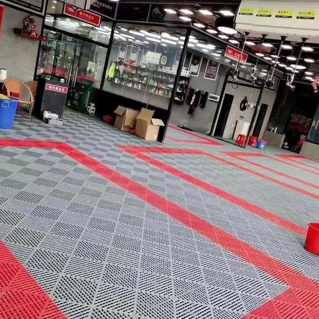 

New Promotion Low Price Customized Beautiful Looking pvc plastic flooring Manufacturer China