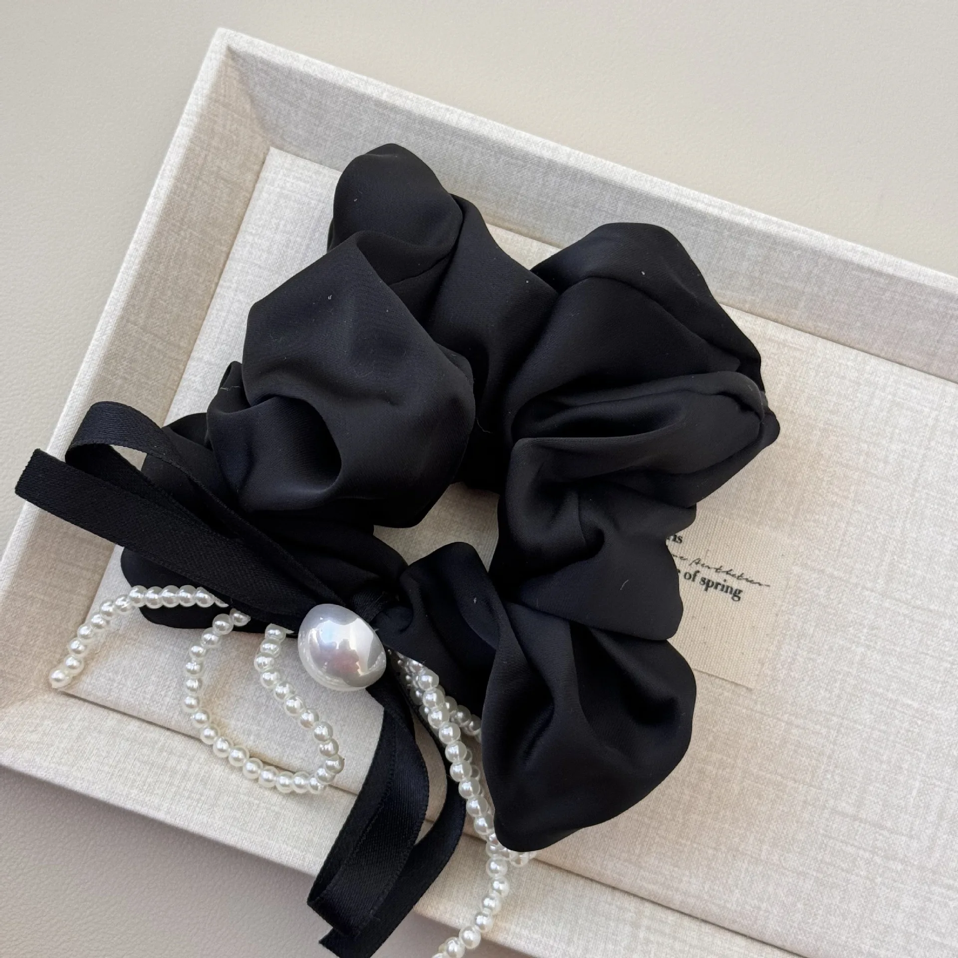 Scrunchies acessórios de cabelo para mulheres menina banda gravata elástica coreano fascinator arco designer vintage pérola popular 2025 kpop doce