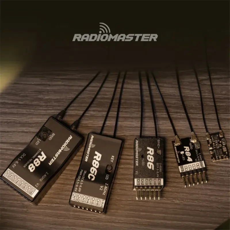 Récepteur Radiomaster R81 R84 R86 R86C R88 V2 2.4GHz 4-8CH pour Drone FPV