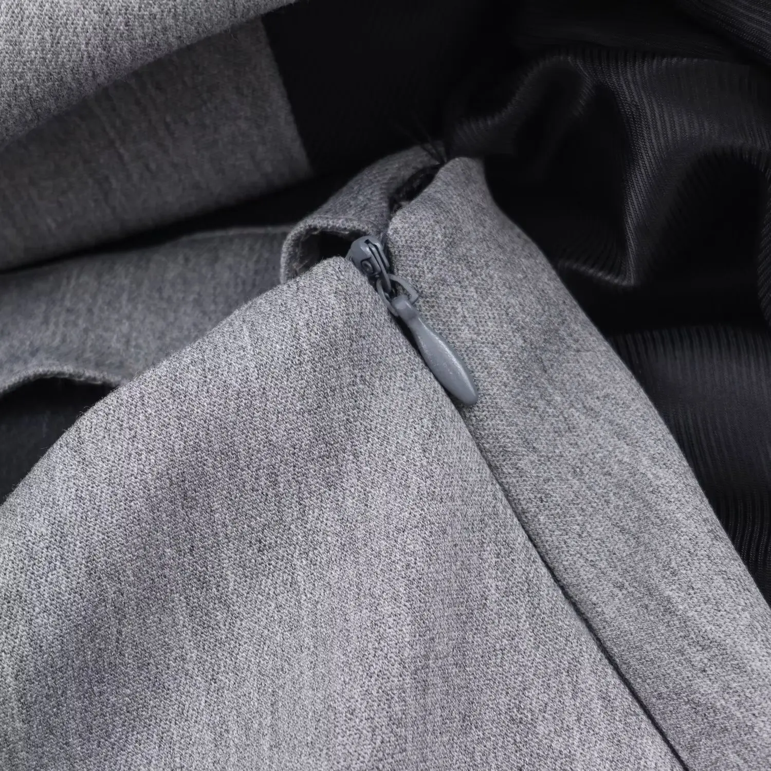 Women Elegant High-End Gray Mini Dress Female O-Neck Single Breasted With Belt Fake Two Piece Short Skirt Commuting Vest Skirt