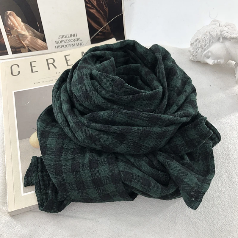 Dark green cotton plaid