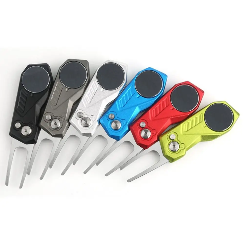 Strumento Di Riparazione Divot Da Golf Con Pulsante Popup Mini Golf Divot Tools Pieghevole Golf Green Fork Golf Marker Pitch Mark Durevole