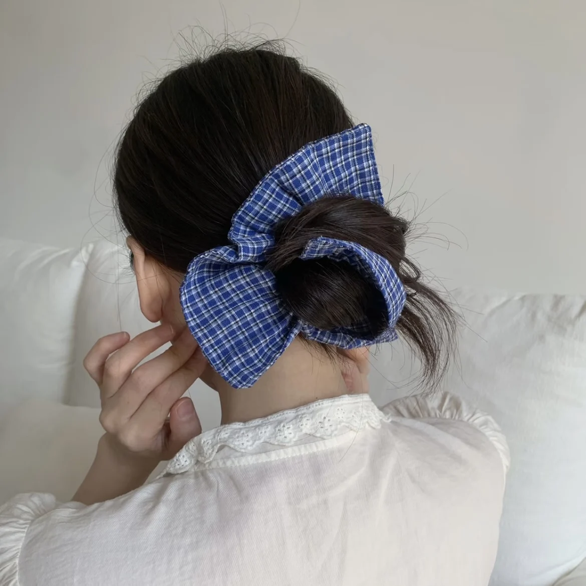 1PC Blue Plaid Large Scrunchie, Stylish Hair Accessory For Women, Cute Hair Tie For Daily And Party Wear