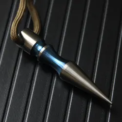TC4 – pendentif en alliage de titane pour hommes, cordon de parapluie bleu rôti, pendentif couteau, outil EDC, cadeau créatif personnalisé pour l'extérieur 