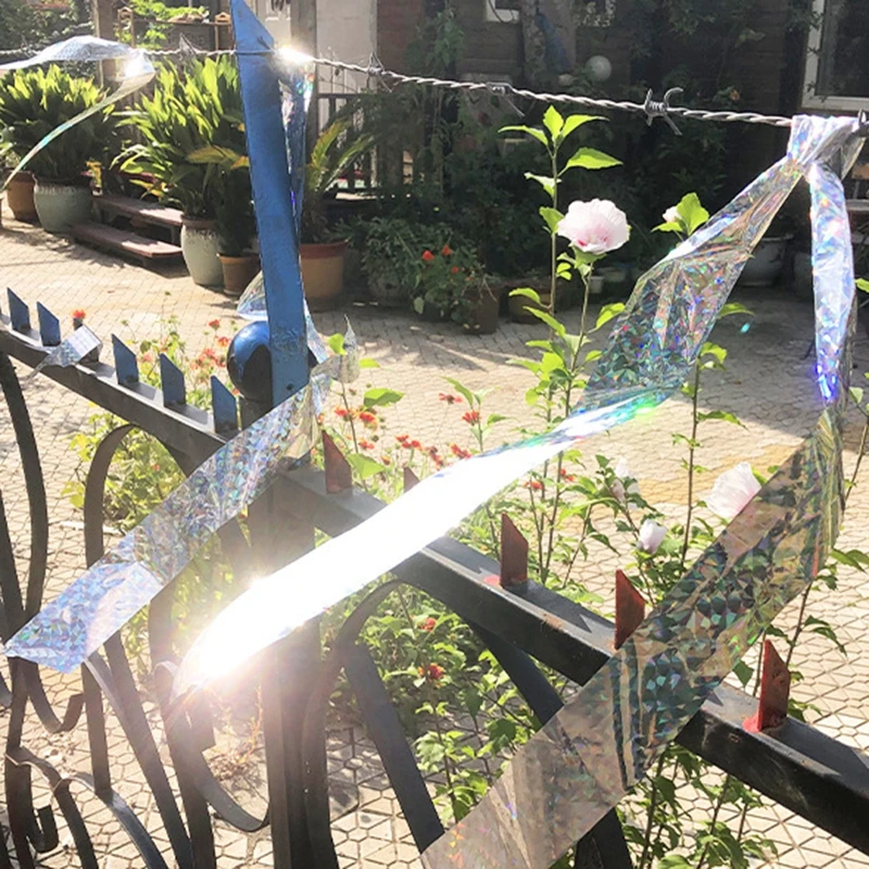 Muyohix Ruban Repulsif Oiseaux Exterieur, 4 Rouleaux Ruban Effaroucheur Oiseaux Anti Pigeon 80m X 2.4cm Double Face, Pour Anti Pigeon Pour Balcon, Corbeau, Pour Jardin, Verger