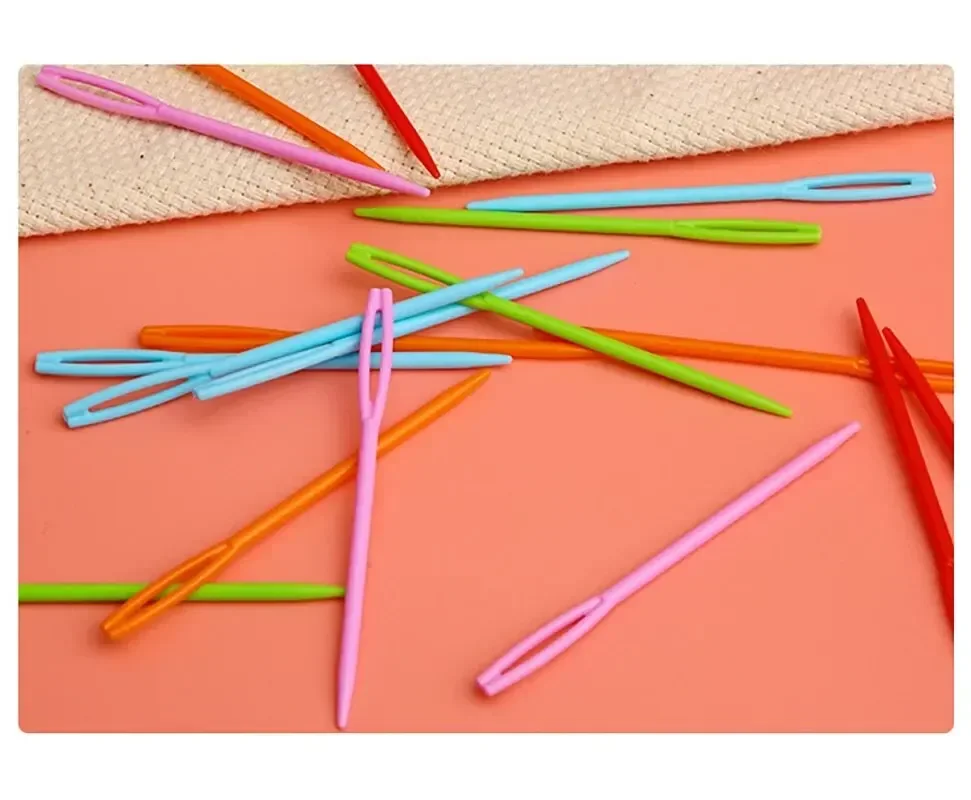 Knitting Needles 10/30 PCs Mixed Color 7/9/15cm Plastic Crochet Hooks Wool Yarn Needle Children DIY Sweater Weaving Tools
