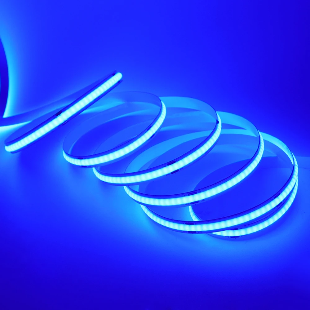 ตัวเลือกสินค้า LED Strip ยืดหยุ่น สีสันสดใส ตกแต่งบ้านได้ทุกสไตล์