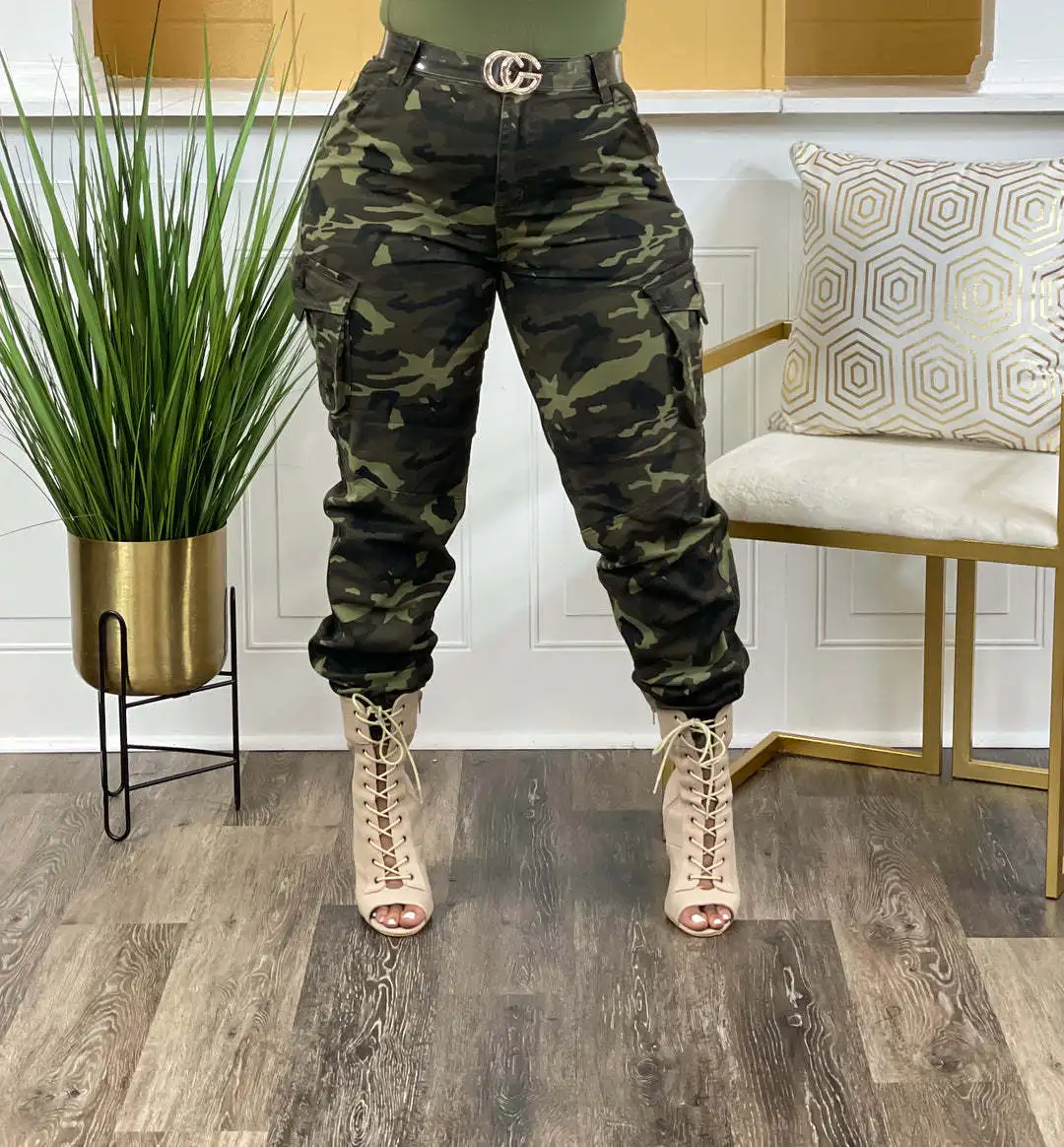 

Women’s Camouflage Printed Slim Cargo Pants 2024 Spring/Summer Pocket Jogger Street Fashion Safari Trousers