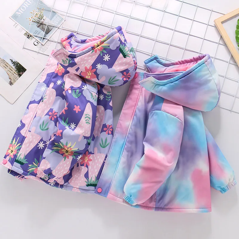 

Girls' plush overcoat 2024 fashion Children's Autumn and Winter Hooded jacket Outdoor sports stormtrooper Cotton Clothes