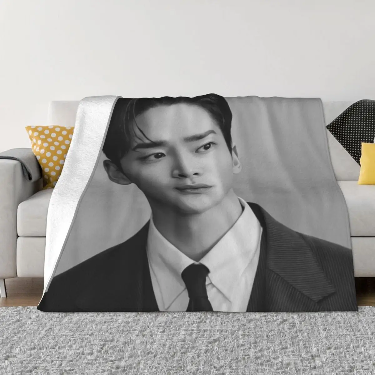 

Rowoon art Throw Blanket Furrys warm for winter Vintage Shaggy Luxury Blankets