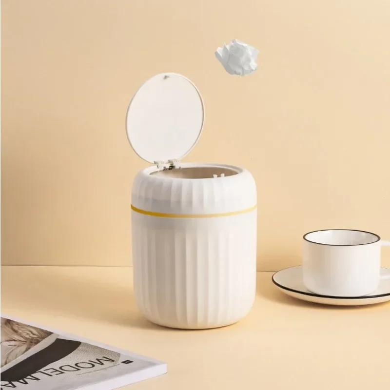 Mini Desktop Trash Can with Lid Garbage Waste Bin Organizer Bedroom Office Desk Storage Box Made Durable Plastic Home Supplies trash can desktop trash can