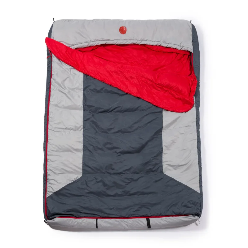 

10F / Red Double Wide Hooded Rectangular Sleeping Bag