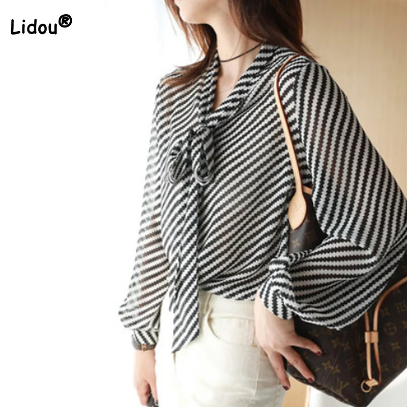 French Chic Striped Printing Chiffon Shirts Spring Summer Fashion Scarf Collar Bow Long Sleeve Open Stitch Straight Blouses