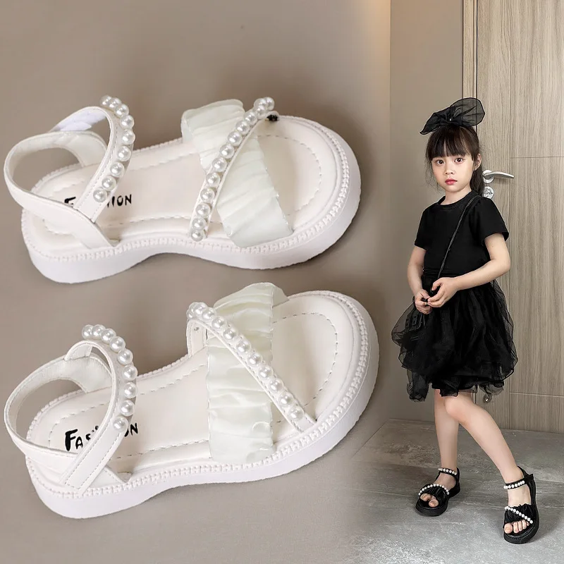 

Girls' sandals 2023 summer new fashion rhinestone pearl princess Caligae Korean version children's baby beach shoes