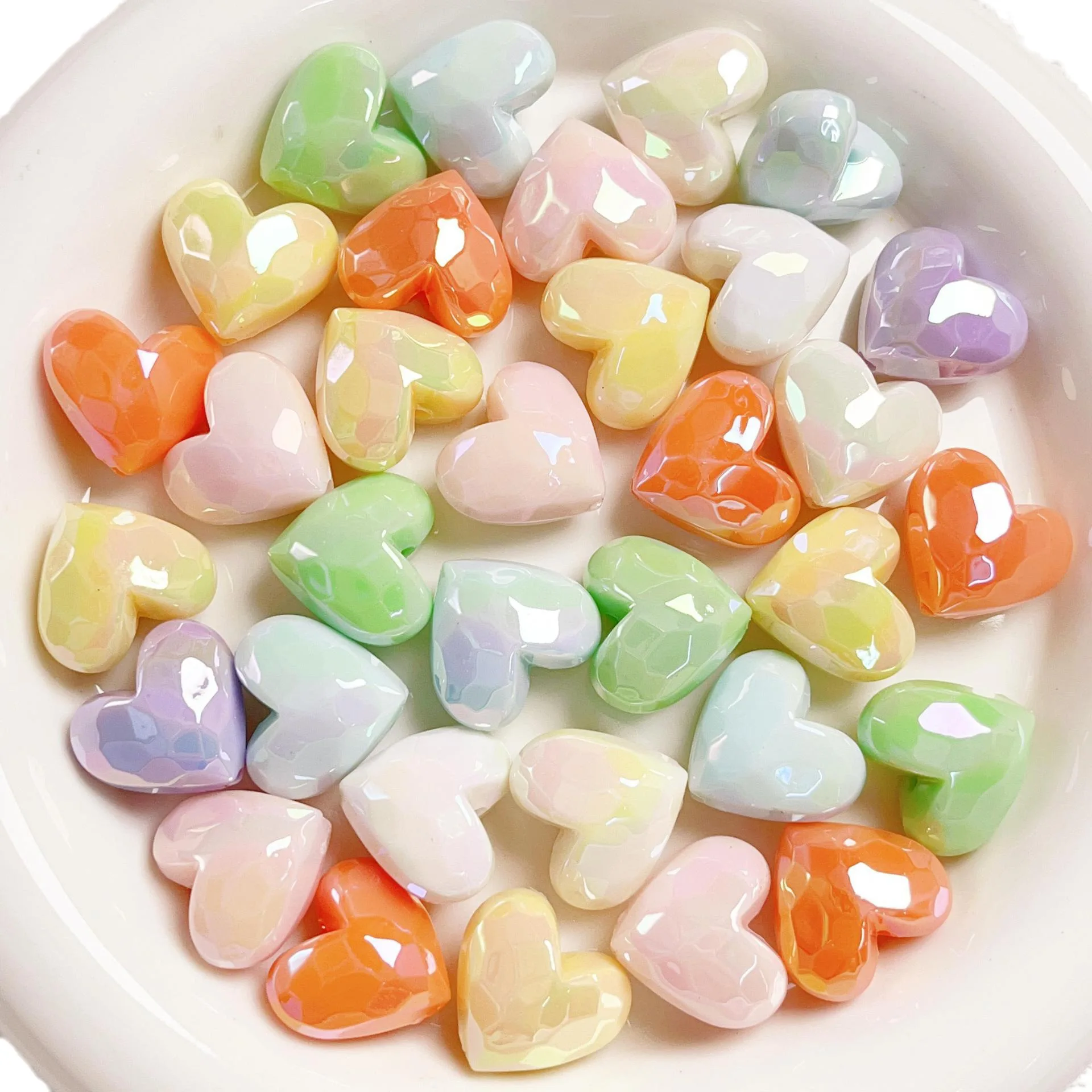 

Wholesale 100pcs 17*18mm Faceted Love Heart Shape UV Coated AB Pastel Colors Acrylic Jewelry Beads Ornament Accessory Material