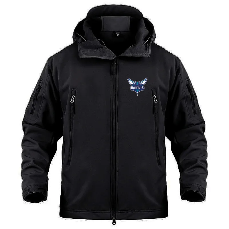 

Top Tactical Military Outdoor SoftShell Jacket Men New Fleece Warm Zipper Hooded Multiple Pockets Shark Skin Man Coat Jacket