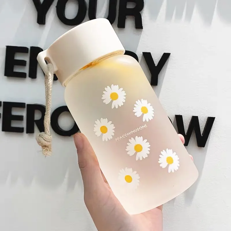 500ml Small Daisy Transparent Water Bottles BPA Creative Frosted Water Bottle With Portable Rope Travel Tea Cup Student Mug outdoor drinkware