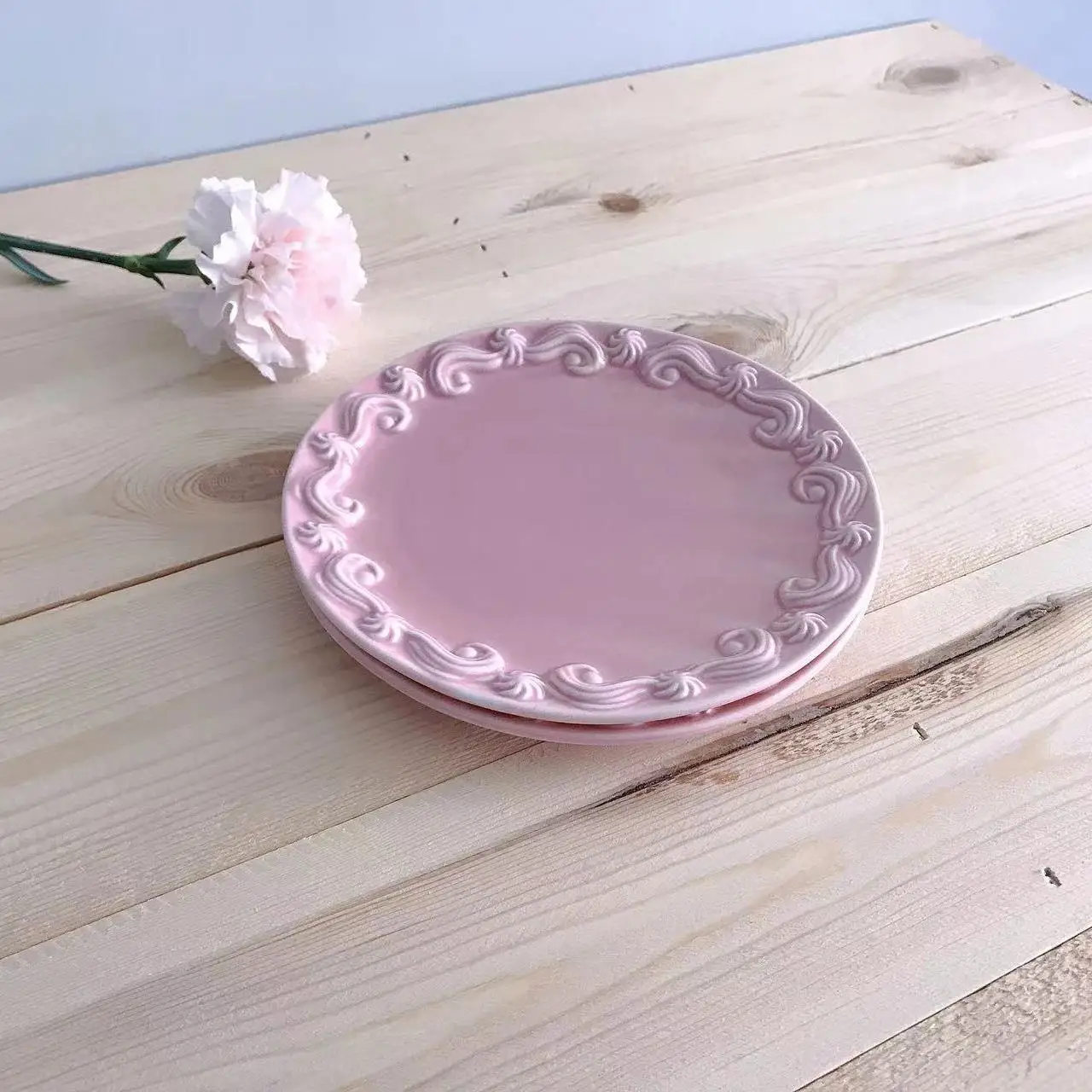 

European ins style three-dimensional relief pink ceramic small plate dinner plate Dim sum plate water fruit plate dessert plate