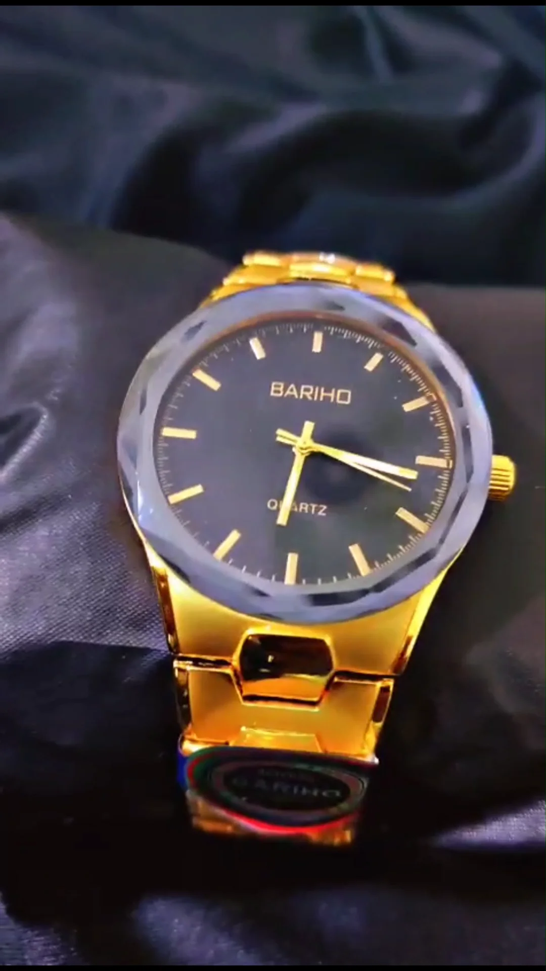 "Luxury Golden & Black Bariho Watch – Stand Out with Style" Elegant & Durable | Perfect Gift Option | Trendy Yet Timeless