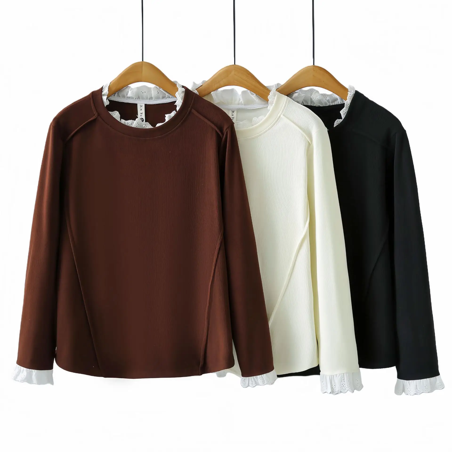 XXXXL Fashion Plus Size Women's T-Shirt Autumn And Winter New Style Lace Patchwork Long Sleeved Base Warm Inner Top 823