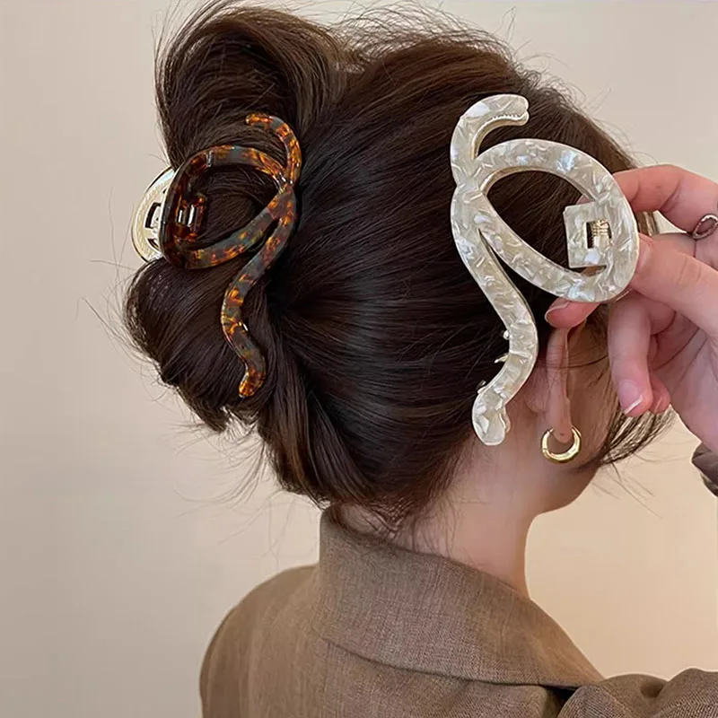 

Luxury Metal Long Snake Shape Hollow Hair Claw For Women Ponytail Hair Clip Colorful Acetate Barrette Hairpin Hair Accessories