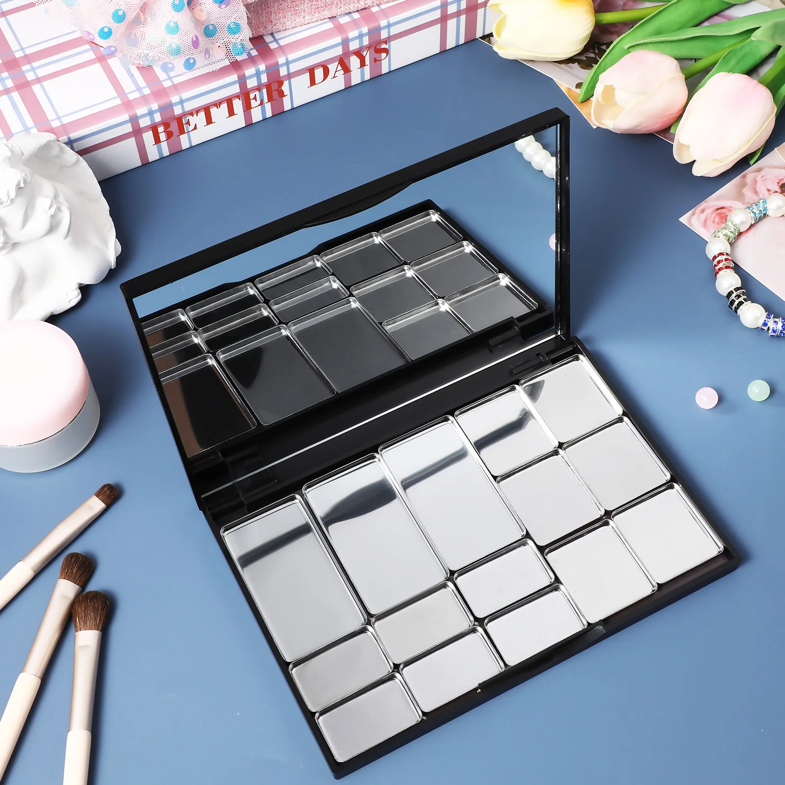 1 Set Empty Eyeshadow Case Magnetic Makeup Palette Empty Makeup Palette Eyeshadow Holder Blusher DIY Box eye shadow plate