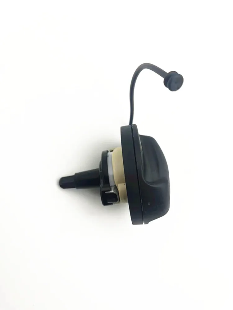 OE; 16117222330 16117193372 For BMW Fuel Tank Filler Cap Seal Cover E60 E61 F07 F31 3-series F18 F30 F31 5-series E70 X5 E84 X1