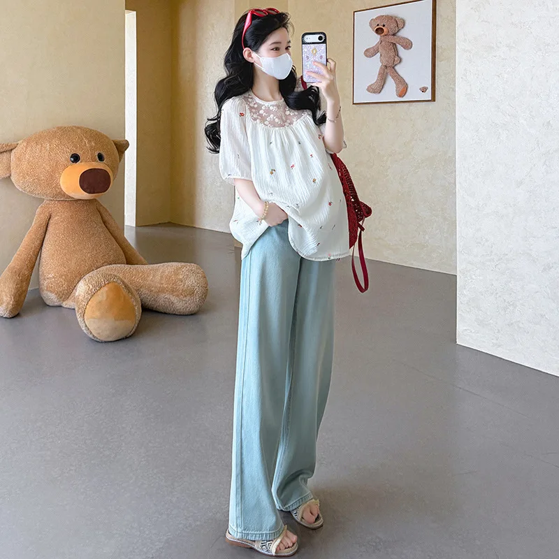 임산부 블라우스 여름 2026 꽃 자수 시스루 메쉬 넥 퍼프 반팔 탑 통기성 좋은 임산부용