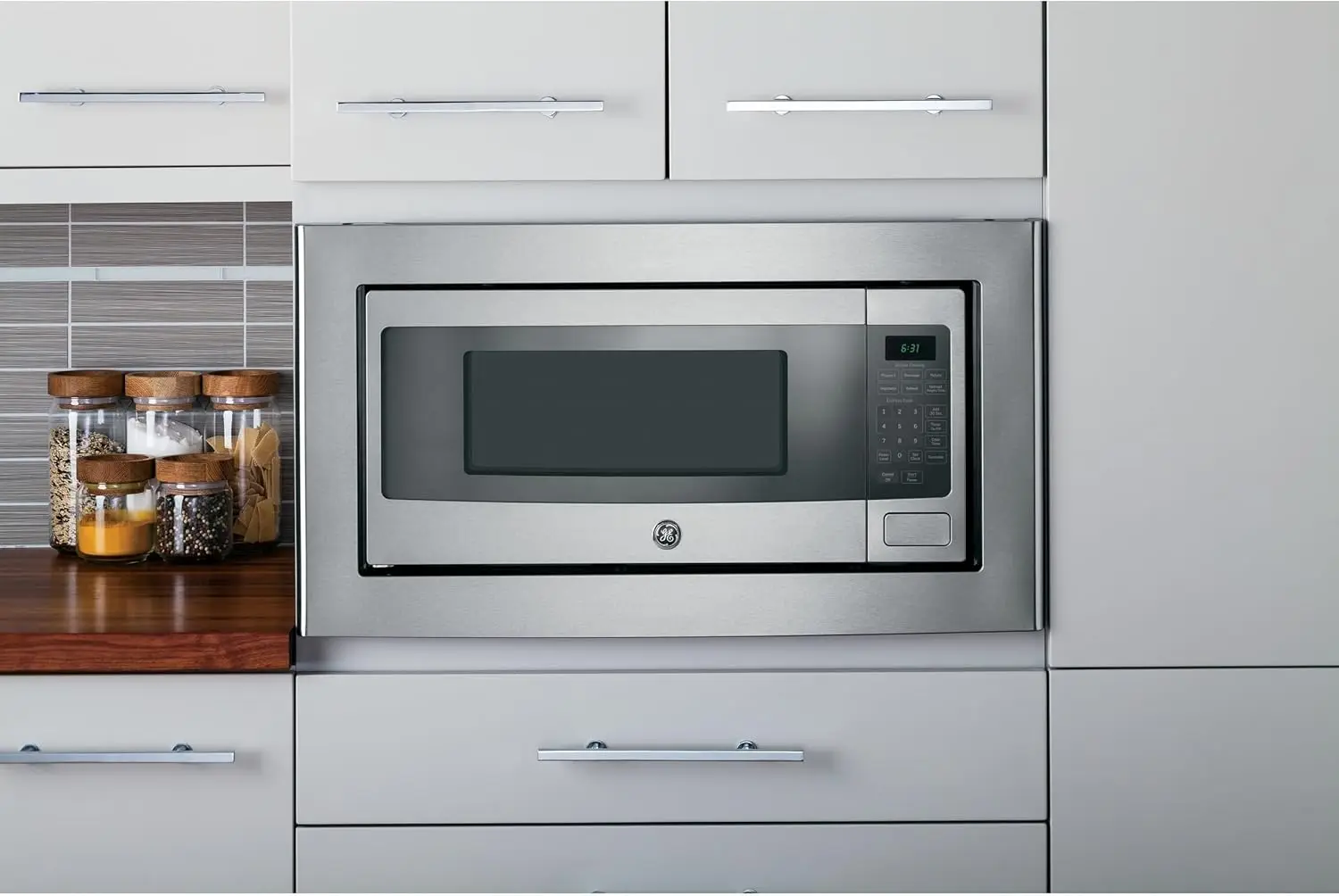 Profile PEM31SFSS Countertop Microwave This Countertop Microwave Oven Is Built-in Capable with A Sleek Matching Trim Kit