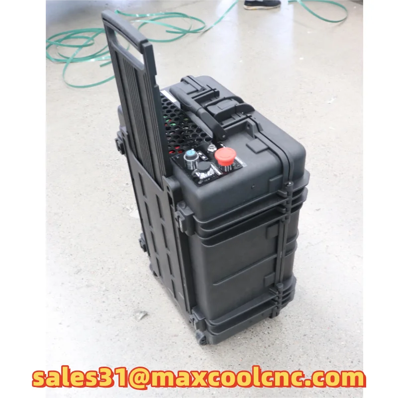 MC-100/200/300 Handbox Portable Laser Rust Cleaning Machine 20kg Wireless Controller Lazer Cleaner 110V 220V