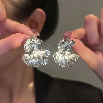 Silver Ginkgo Leaf Earrings 1