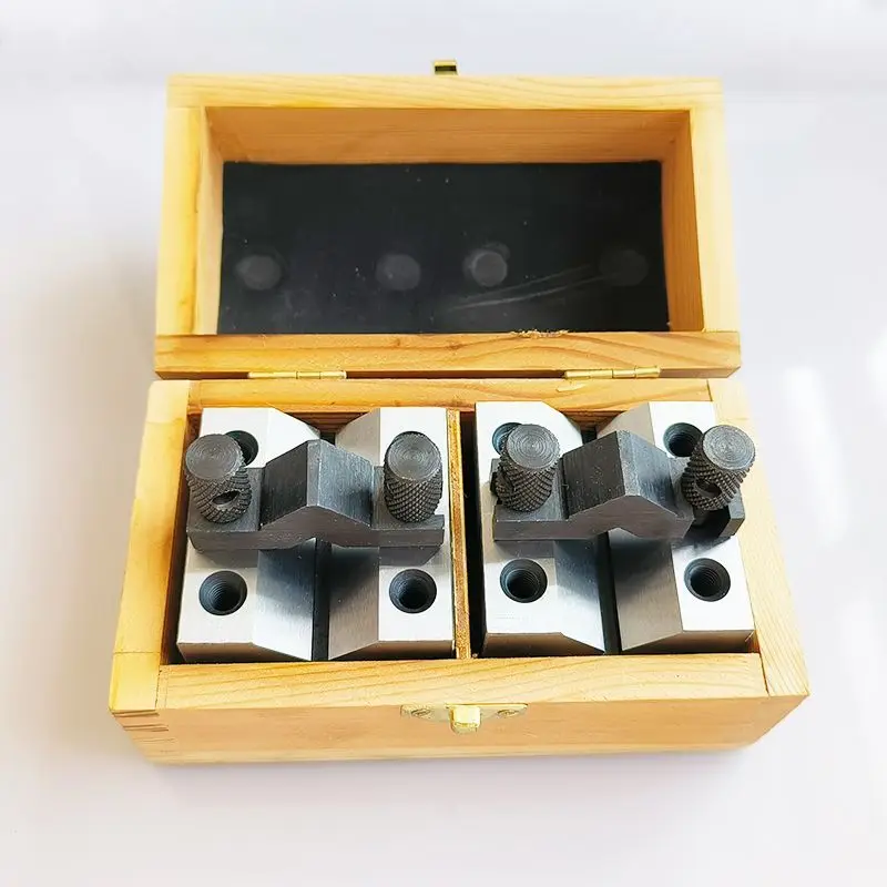 Maatblok 2 stks V-Block Grond Paar Met Klem Set, Precisie Matched Pair Precieze 35x35x30mm 90 ° Machinist Multi-use Gauge Gage Tool Maatblok 2 stks V-Block Grond Paar Met Klem Set, Precisie Matched Pair Precieze 35x35x30mm 90 ° Machinist Multi-use Gauge Gage Tool