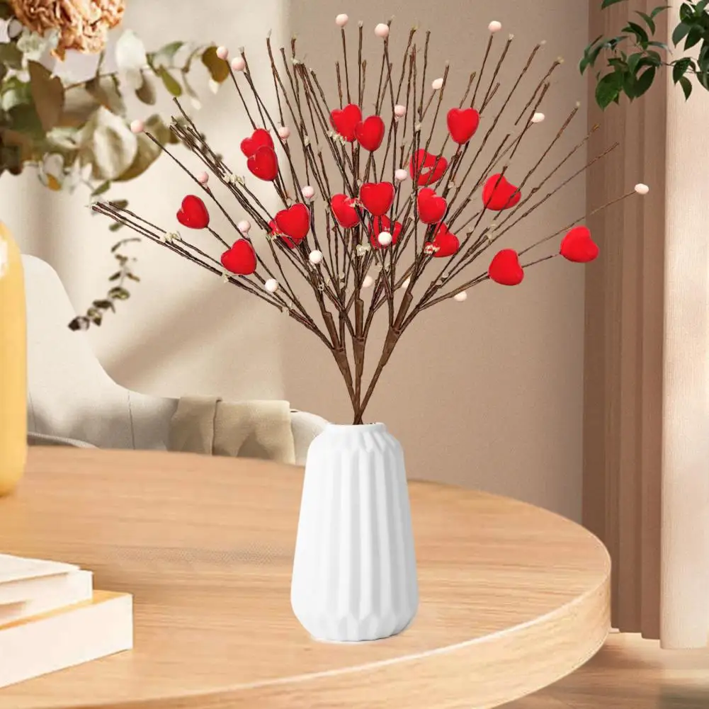 

Artificial Red Berry Bouquet Valentine's Day Heart Shape Red Berry Bouquet Lifelike Artificial Flower Decoration for Home Decor