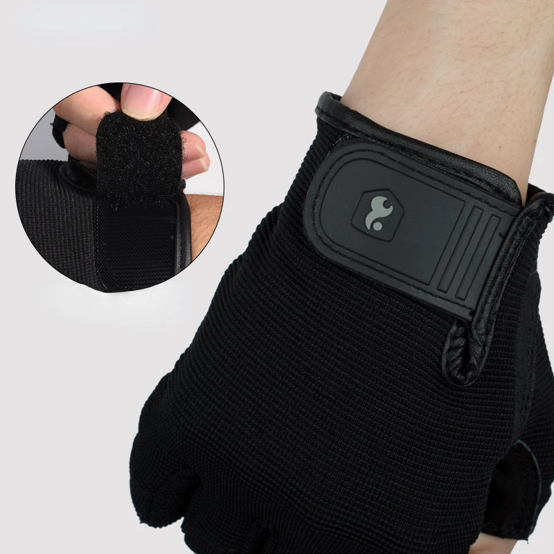 

2022 New Sports breathable non-slip gloves mountaineering bike half refers to fitness training weight lifting equipment exercise