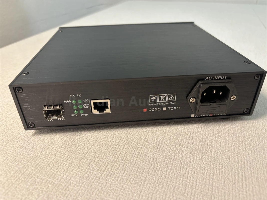 TeraDakTS212 マジック修正リニア OCXO/TCXO ギガビット SFP