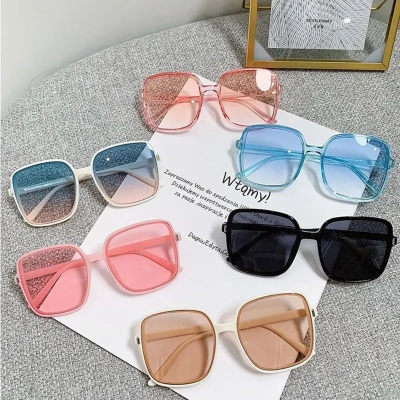 

Outdoor Summer Travel Shade Sunglasses Women Fashion Large Square Frame Sun Glasses Unisex Vintage UV400 Eye Protection Eyewear