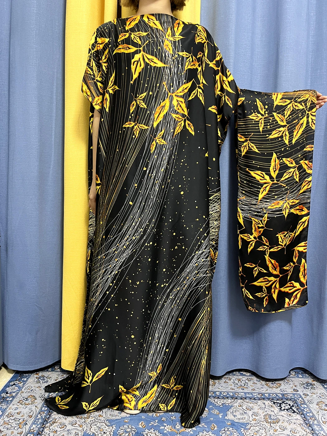 Muslim Abayas For Women 2023 Short Sleeve O-neck Black Silk Loose Femme Robe African Traditional Summer Dresses With Turban
