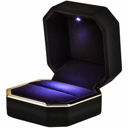 Luxury Velvet LED Jewelry Box with Lighting (Black)
