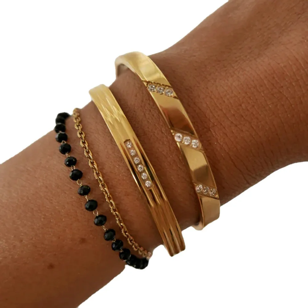 CARLIDANA Delicate Wholesale Custom Non Tarnish 18K Gold Plated Stainless Steel Bracelet Chunky Geometric Inlaid Crystal Bangle 5