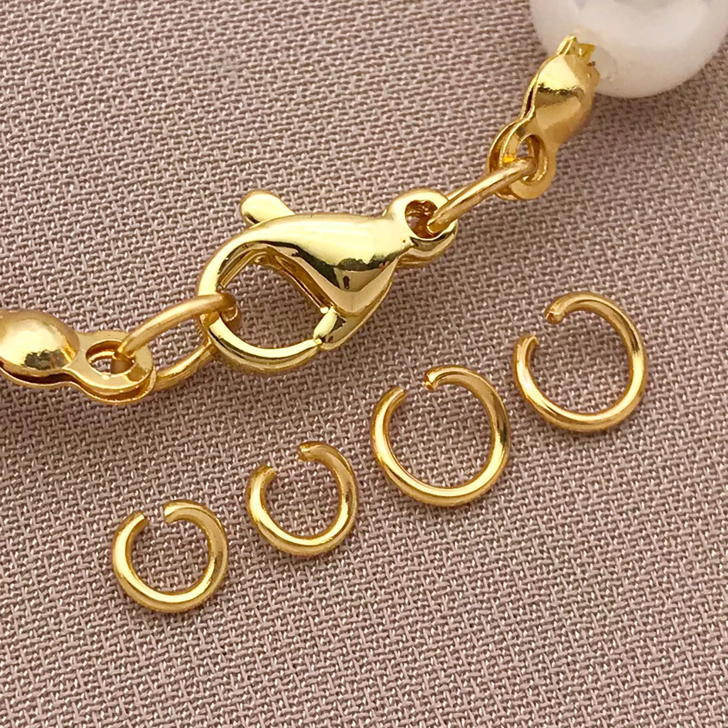 200 Stück 4/5 mm 18 Karat vergoldet SilveryOpen Biegeringe Verbinder für DIY Schmuckherstellung Halsketten Ohrringe Erkenntnisse Accessoires – Detail 2