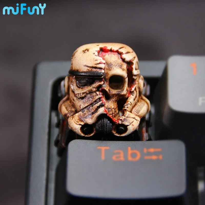 MiFuny Keycaps Battle-damaged Skull Keycap Resin Artisan Anime Keycap Cartoon Keycaps for Mechanical Keyboard Accessories Gift