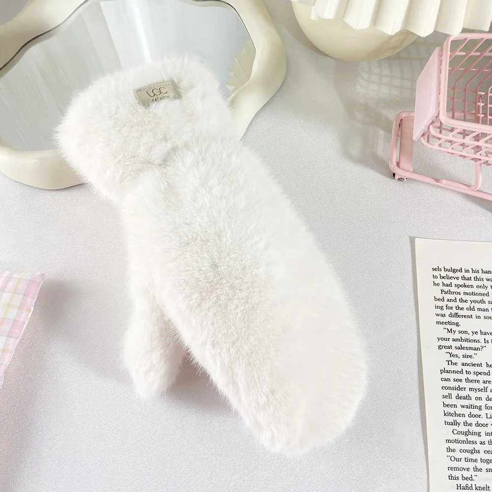 Gloves Simple Solid Thick Plush Furry Warm Gloves for Women Luxury Fashionable Finger Glove