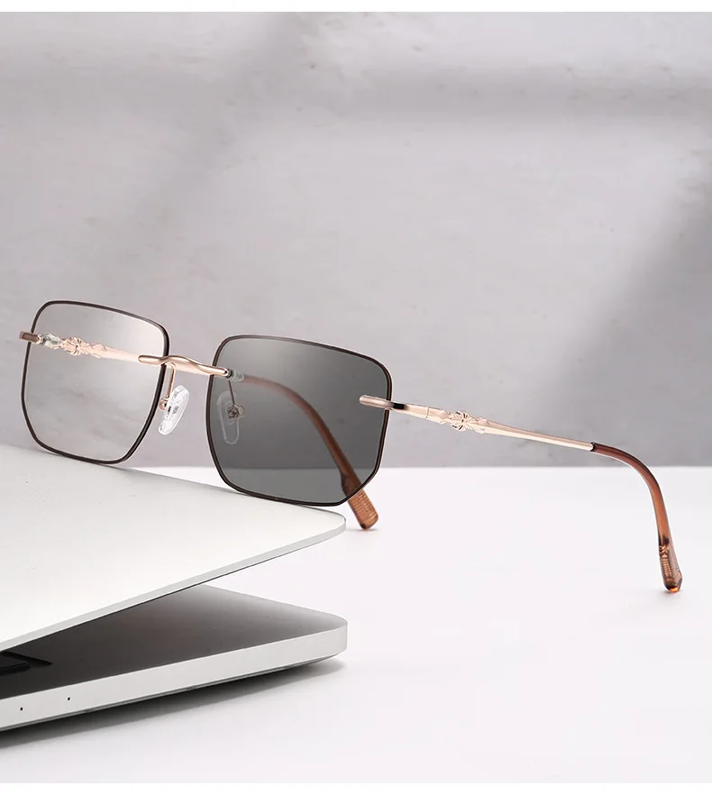 Lichtempfindliche, farbwechselnde, randgeschnittene, modische Anti-Blaulicht-Rahmenlose Metallrahmen-Myopiebrille für Seniorenstudenten 3325 – Detail 7