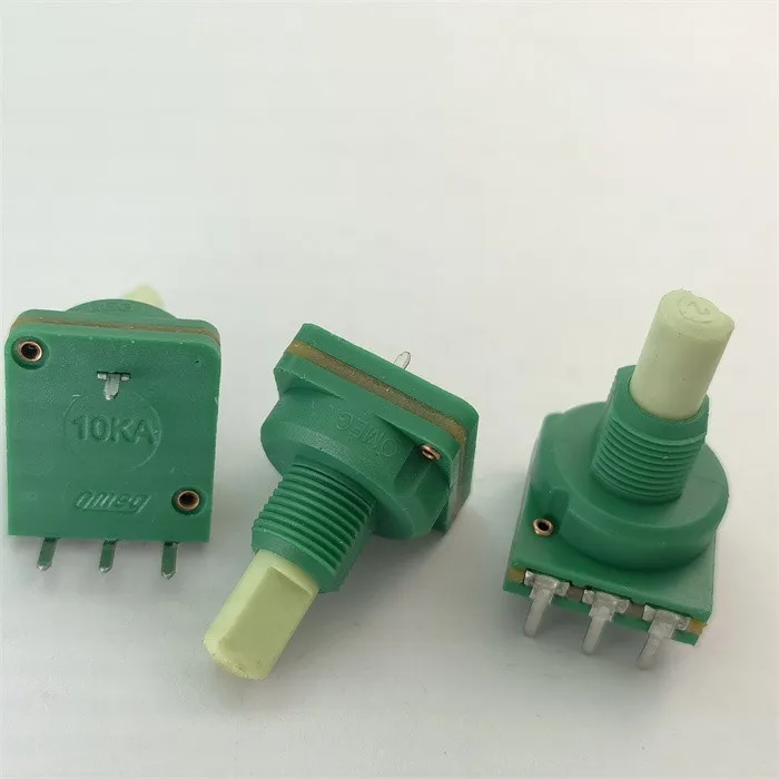 

Omeg UK 16 square, vertical single potentiometer A10k handle with thread length 17MMF green
