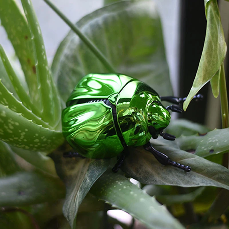 Scarab Beetle Children's Plastic Animals Toy Wind Up Beetle Bionic Toys Creative Prankster Animated Insect Model 1 Piece